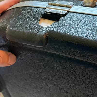 1990's Fender Red Label Molded Hardshell Stratocaster Telecaster Guitar Case No Key (Damaged Feet) image 14