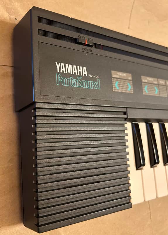 Yamaha PSS-120 PortaSound pss120 Synth Keyboard Made in Japan in