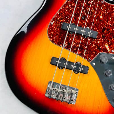 Fender Custom Shop Custom Classic Jazz Bass 2010s - 3-Tone Sunburst image 4