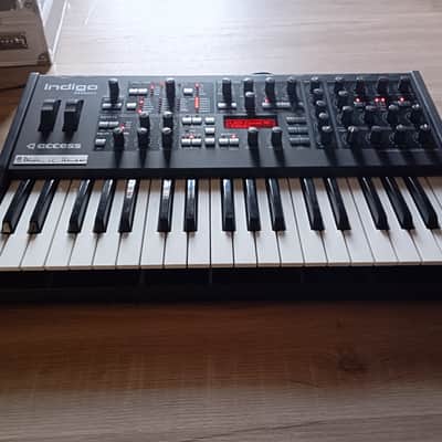 Access Virus Indigo 2 REDBACK LIMITED EDITION only 500 ever made! 37-Key Digital Synthesizer 2010s Black with signature image 2