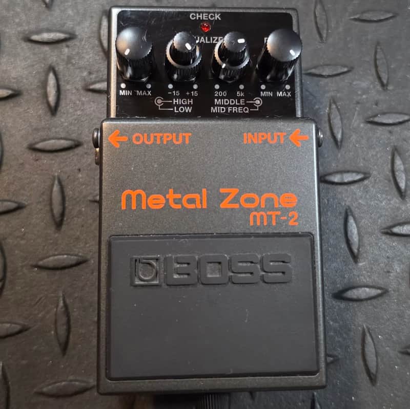 Boss MT-2 Metal Zone Distortion Heavy Malaysia