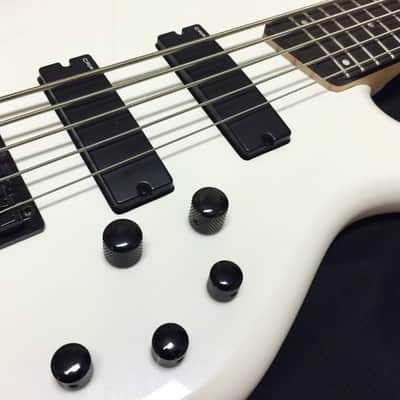 Ibanez SDGR SoundGear 5 String Bass White image 4