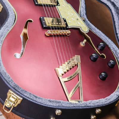 D’Angelico Deluxe DC Limited Edition 2020 | Matte Wine image 4