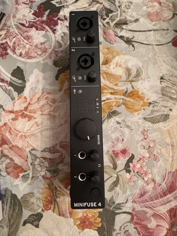 Arturia MiniFuse 4 USB-C Audio Interface 2021 - Present - Black image 1