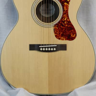Guild OM-250E Limited Archback Acoustic/Electric Guitar image 1