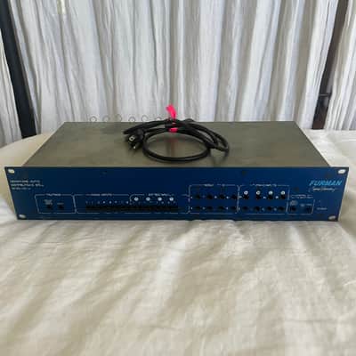 Furman HDS-16 + 2x HRM-16 Headphone Distribution System + 50-Pin Cable image 4