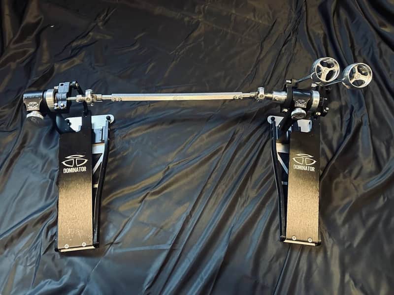 Trick Dominator 2 Double Pedal w/ DW Soft Case image 1