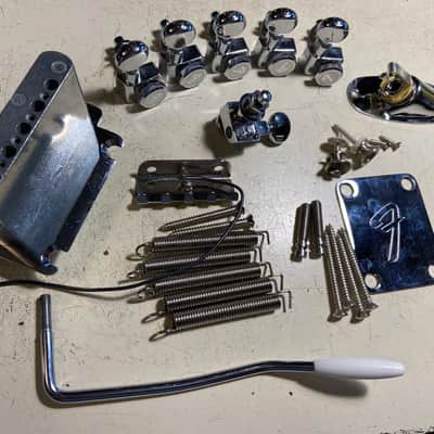 Fender Player Strat Stratocaster Hardware Bridge Locking Vtg Tuners Plate Output image 4