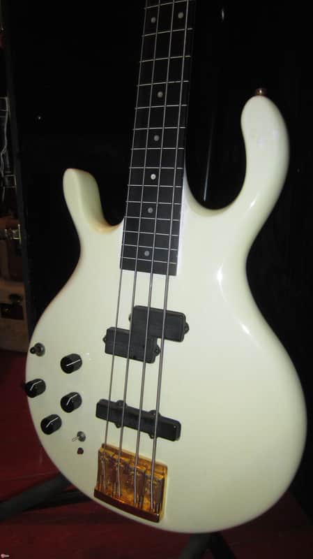 1985 Pedulla MVP Left Handed Fretless Bass image 1