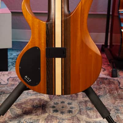 Ibanez BTB1606 / BTB1606E-NTF Premium 2015 - 2016 - Natural Flat image 4