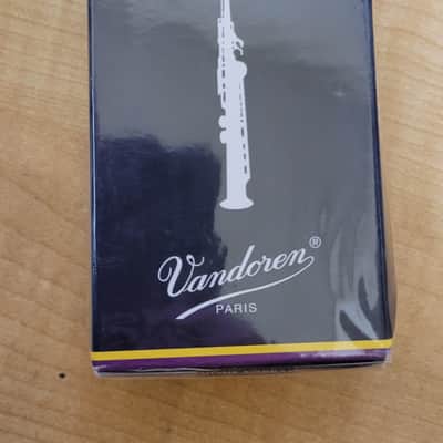 Vandoren SR204 - Traditional Soprano Saxophone Reeds - 4.0 (10-pack) image 2