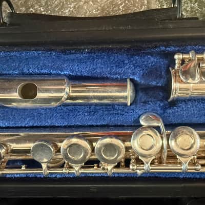 Gemeinhardt 2SP Flute. USA image 3