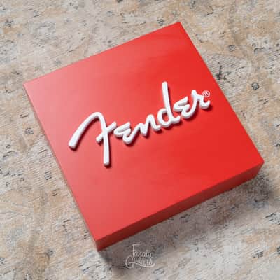 Fender Sign 30 x 30 cm Second Hand image 2
