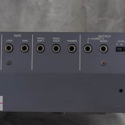 Roland JUNO-106 Programmable Polyphonic Synthesizer in Very Good condition image 19