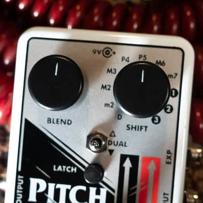Electro-Harmonix Pitch Fork Polyphonic Pitch Shifting Guitar Effects Pedal image 5