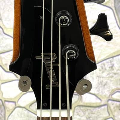 Gibson Left Handed Thunderbird IV 4 string Bass Guitar in Sunburst with case in Excellent Condition image 5