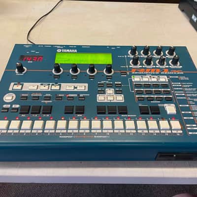 Yamaha RM1x Sequence Remixer & Groovebox W/ Power Adapter