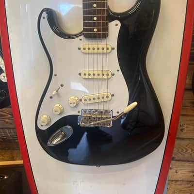 Fender Japan 1987/88 Stratocaster - Left Handed image 2
