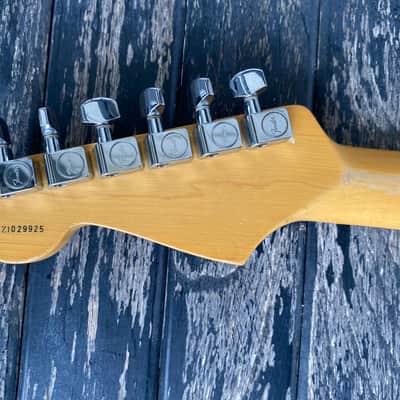 Fender American Stratocaster 2001 - Sunburst image 12