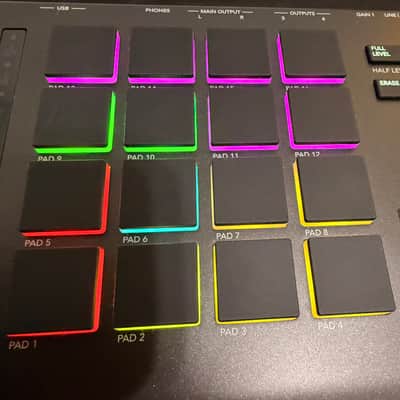 Akai MPC Key 61 Standalone Workstation Synthesizer 2022 - Present - Black image 5