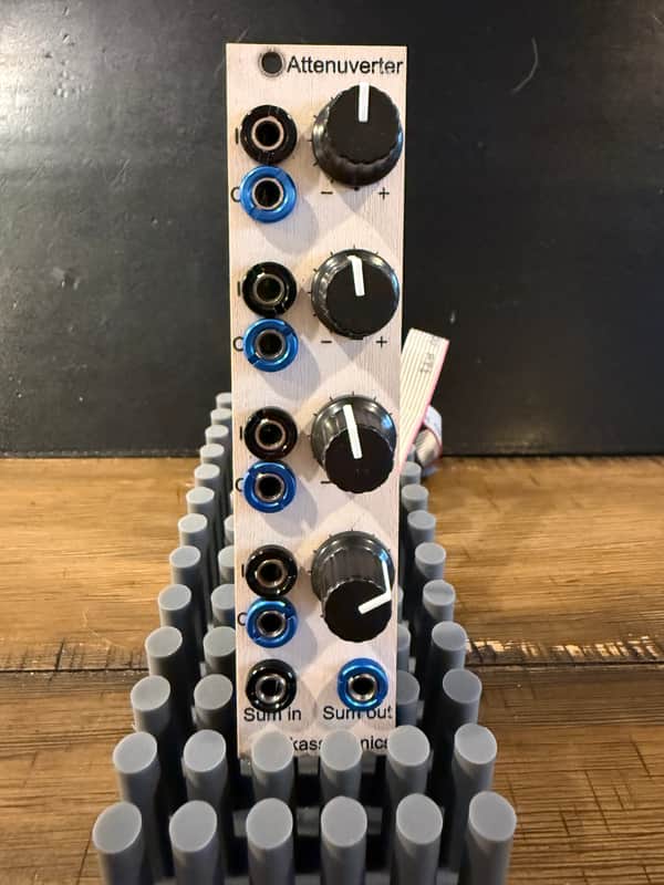 Kassutronics Attenuverter