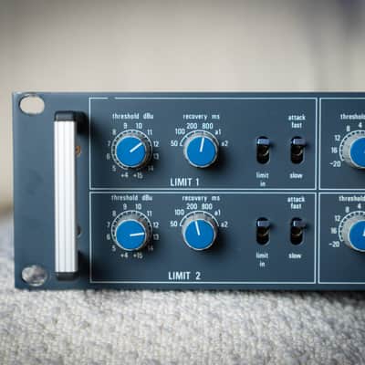 Vintage Neve 33609 C Stereo Compressor / Limiter image 5