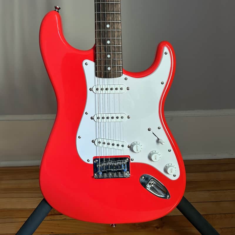 Squier Bullet Stratocaster HT | Reverb Canada