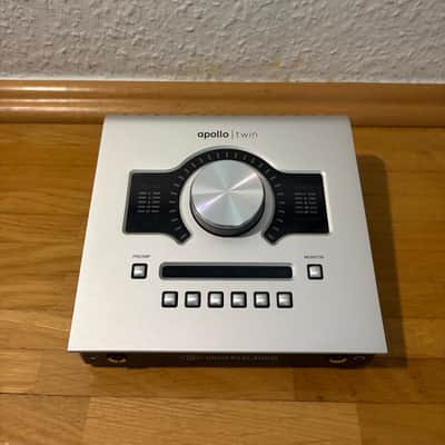 Universal Audio Apollo Twin DUO Heritage Edition USB 3.0 Audio Interface 2020 - Present - Silver image 3
