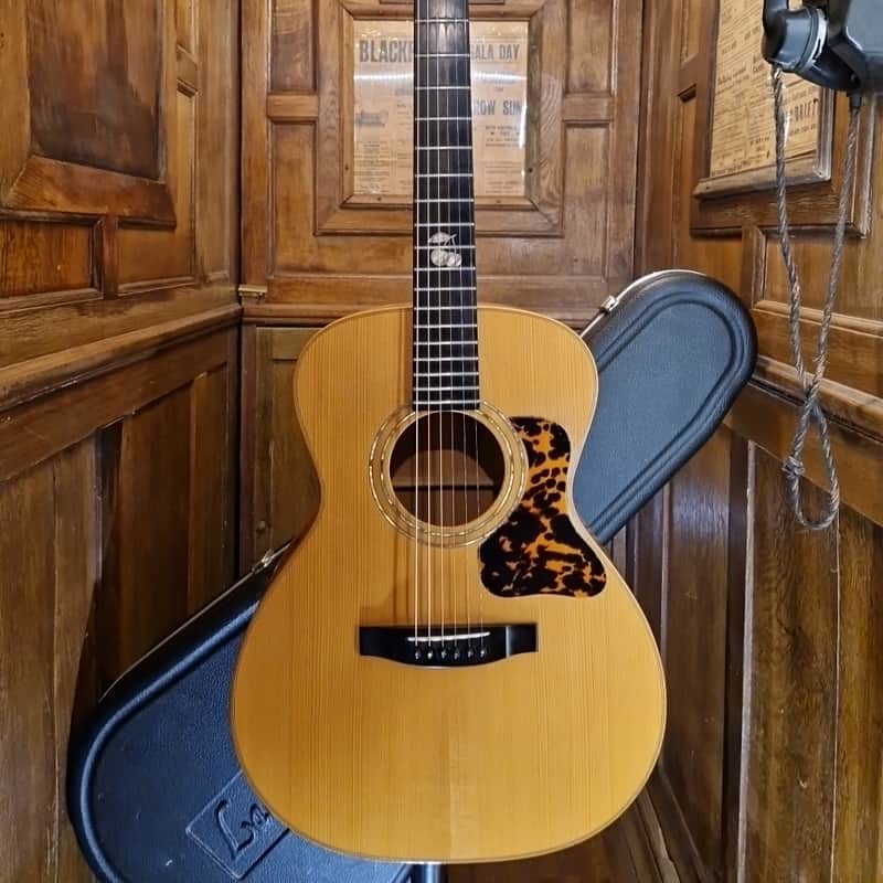 2001 Lakewood Cherrypicker Natural