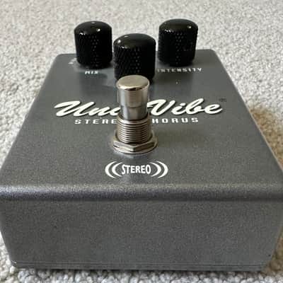 Dunlop UV1SC Uni-Vibe Stereo Chorus 2001 - 2005 - Hammered Metal image 2