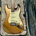 Fender American Professional II Stratocaster with Rosewood Fretboard 2023 - 2024 - Firemist Gold