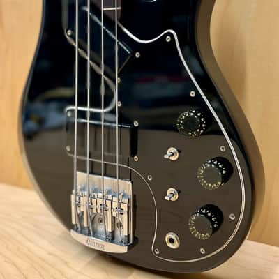 GIBSON Victory Artist Bass! 1982 NEAR MINT CONDITION!! image 4