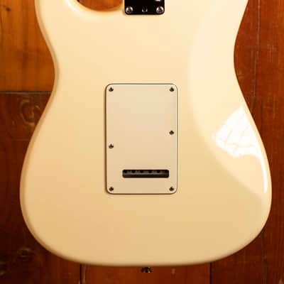 Fender American Standard Stratocaster RW Vintage White image 7