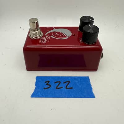 Red Witch Seven Sisters Ruby Fuzz 2010s - Red x306 image 3
