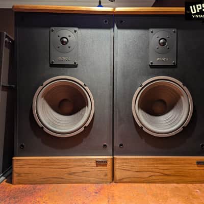 Restored Advent Legacy II Speakers image 1