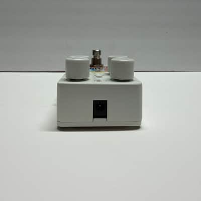 Electro-Harmonix Canyon 2017 - Present - White image 4