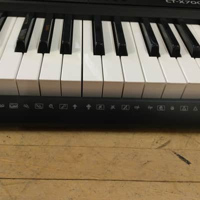 Casio CTK-7000 61-Key Portable Keyboard 2010s - Black image 9