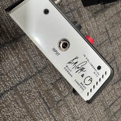 Laney Supergrace Loudpedal Billy Corgan Signature 60w amp pedal 2026 - Black image 4