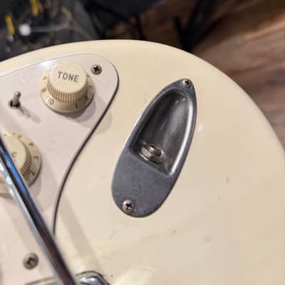 Fender Stratocaster 1985 - White image 11