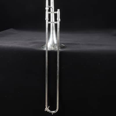 King 606 Student Model Tenor Trombone 2010s - Clear-Lacquered Brass image 2
