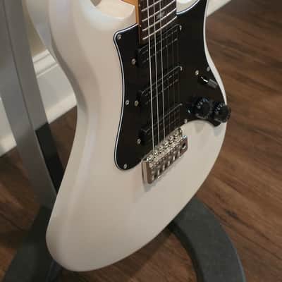 PRS SE NF3 with Rosewood Fretboard 2024 - Present Pearl White image 3