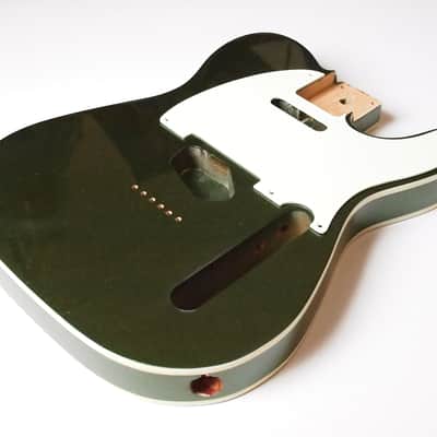 Maverick Double bound Sherwood Green tele body image 4