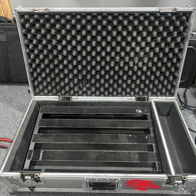 Pedaltrain Classic 3 with Wheeled Tour Case 2010s - Black Honeycomb image 3