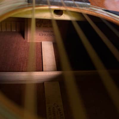 2009 USA Martin 000-18 Sitka Spruce Mahogany Cased image 11