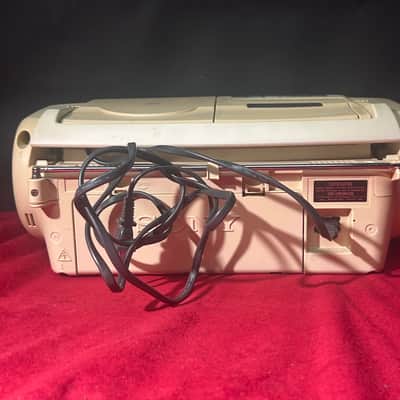 Sony CFD-V17 AM/FM Radio + Cassette/CD Player image 6