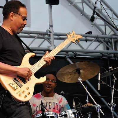 Lowenherz Majesty Clarke Custom 5-String Electric Bass Guitar image 8