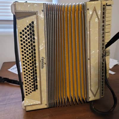 Vintage C. Firardo Italian Piano Accordion w/ Original Case Art Deco Pearloid Project image 13