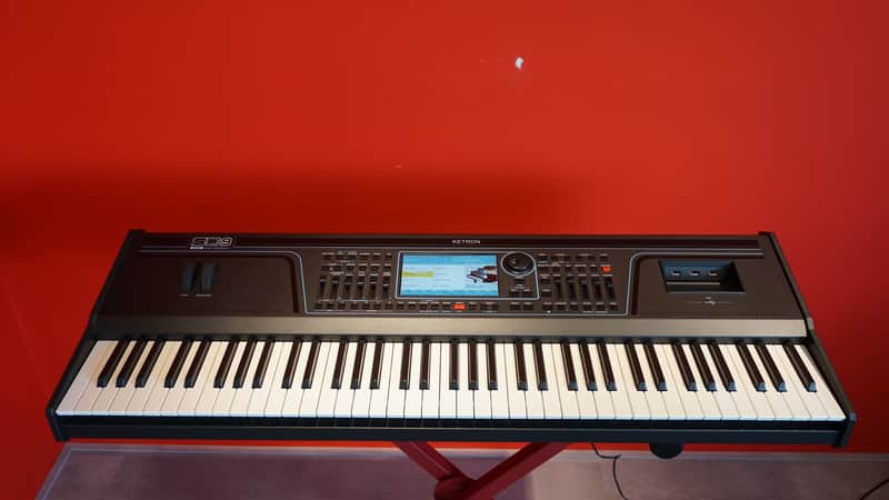 Ketron SD9 Keyboard (young used) image 1