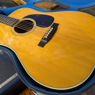 Martin D-28 1965 - signed by C.F. Martin IV image 4