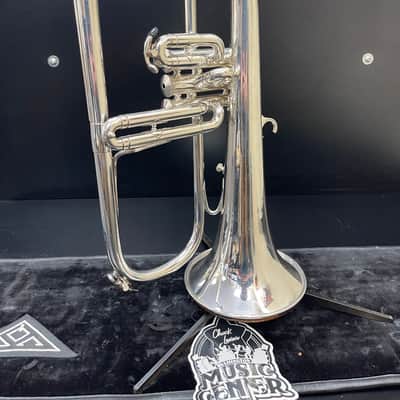 Couesnon Flugelhorn with Brass Bags Double Case - Silver plated image 1
